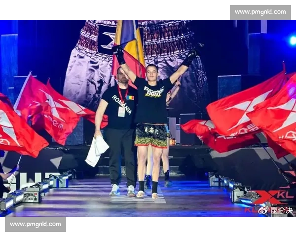 卡夫踢绝杀!费尔南德斯三回合 TKO 哈德威克 职业赛扬威 卡夫踢绝杀!费尔南德斯三回合 TKO 哈德威克 职业赛扬威