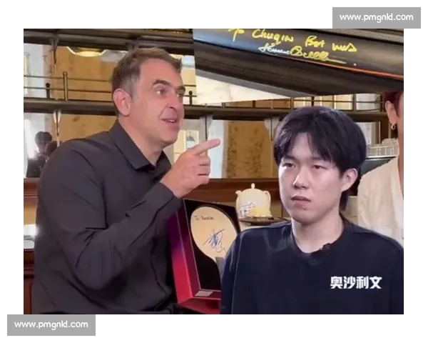 王楚钦追星天花板！奥沙利文亲签球杆 + 手写寄语，跨项目双向奔赴引热议