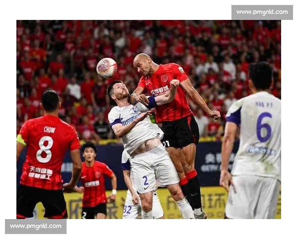 强强对话上海海港迎战山东鲁能焦点之战牵动争冠格局走向前瞻解析